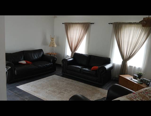 3 BEDROOM HOUSE FOR SALE IN HELIKON PARK